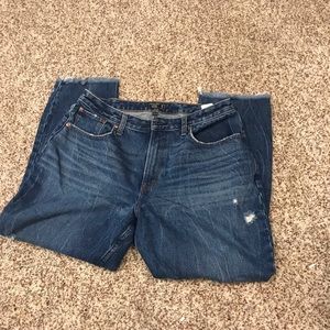 A&F Size 32/14 High Rise Mom Jean